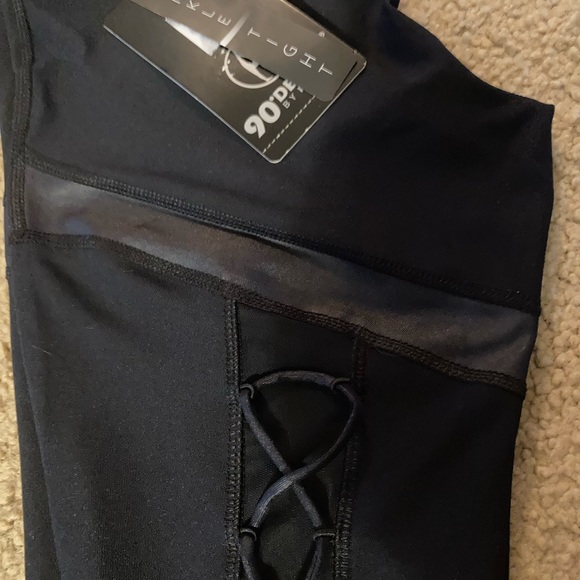 90• Degree by Reflex black leggings - Picture 8 of 8